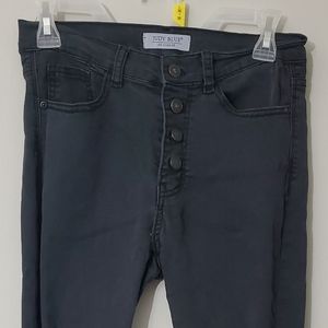 Black Distressed Judy Blue Skinny Jeans Size 7/28